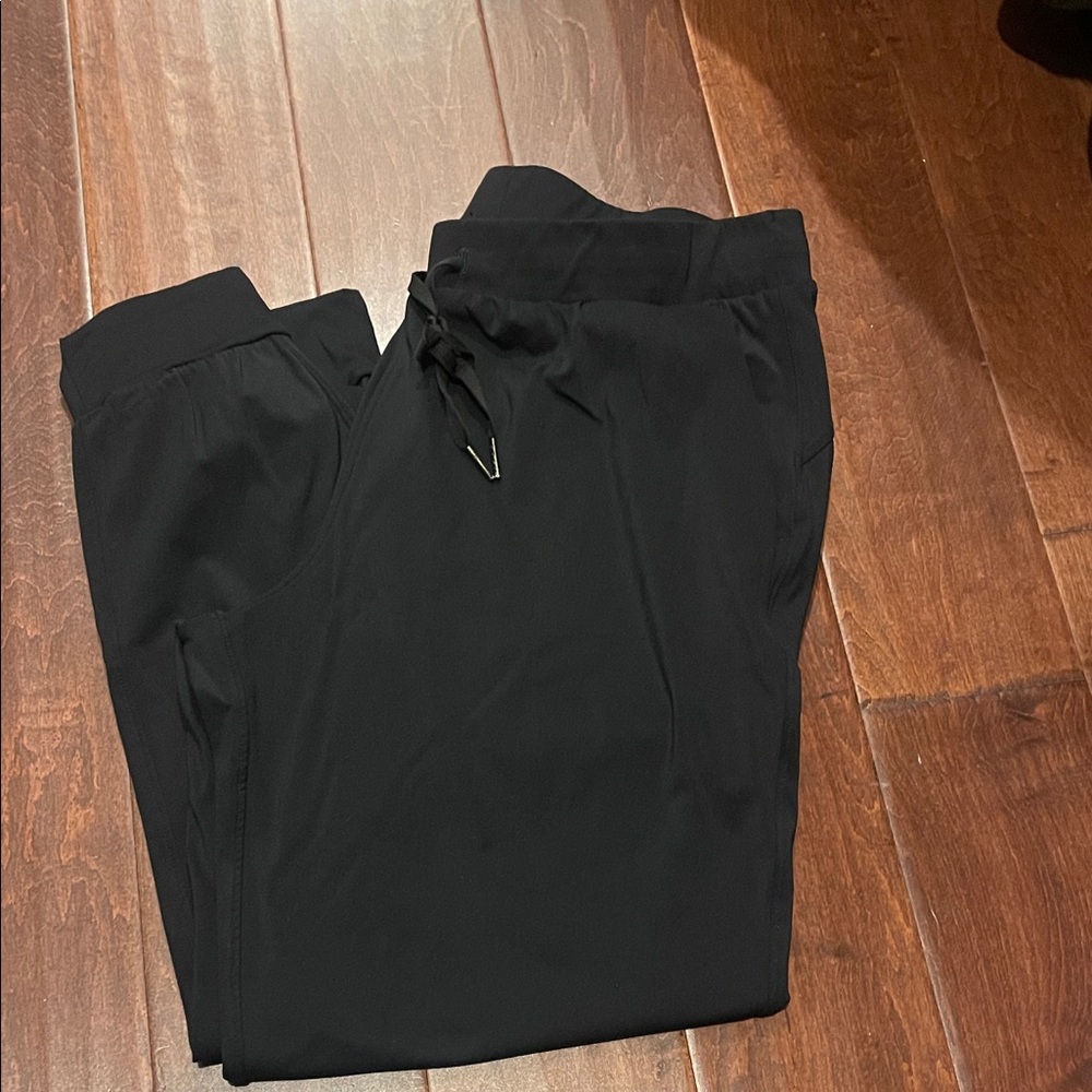 LIBIN Women’s Black Joggers